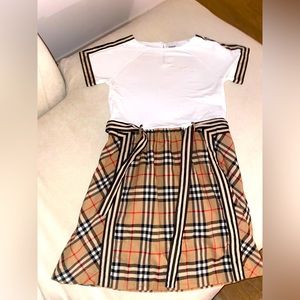 Worn once Burberry girl Vintage Check cotton dress small stain size 12 y